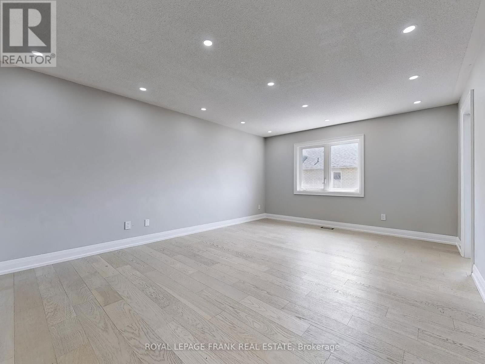 7 RIVITT PLACE Image 12