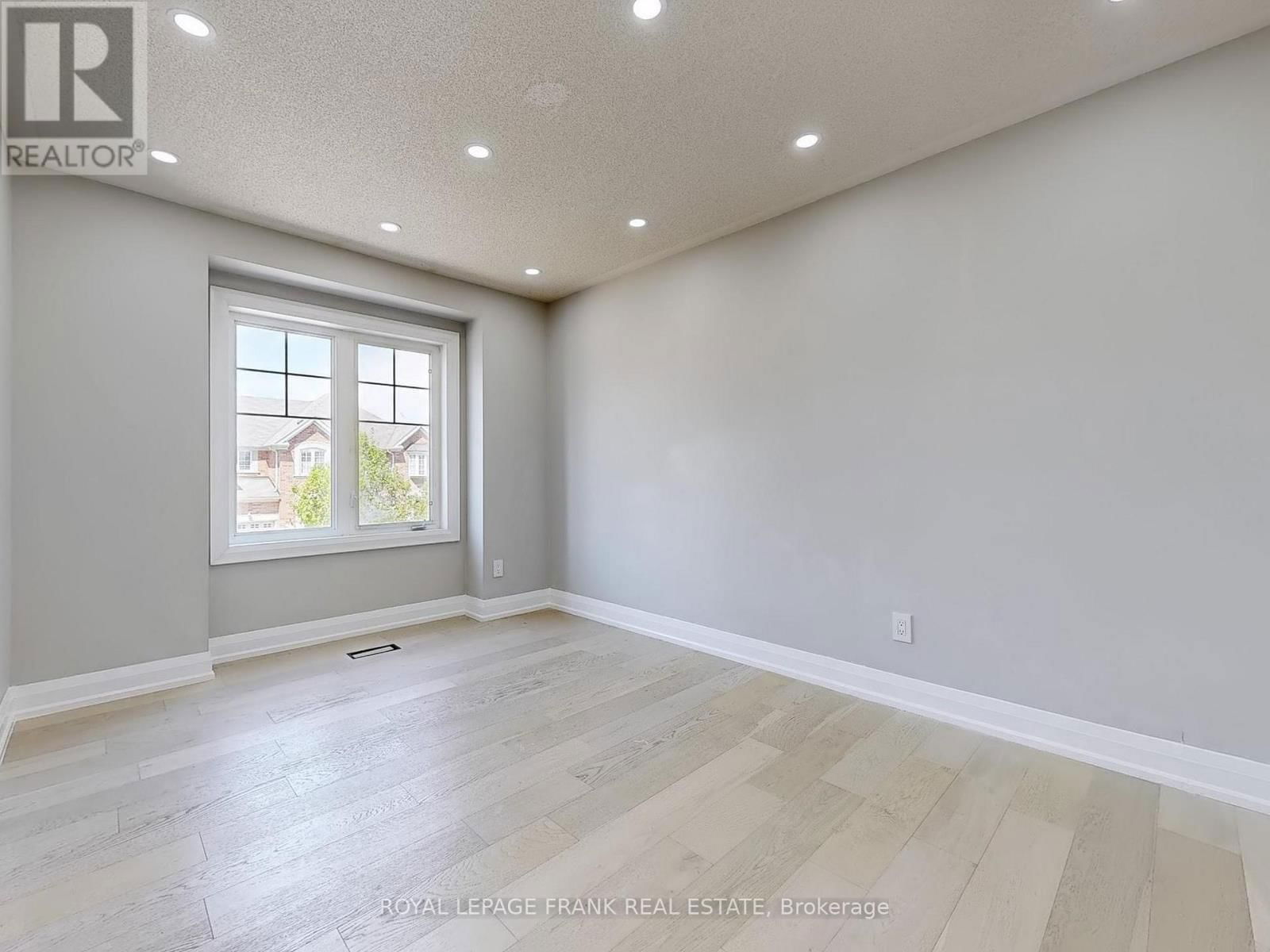 7 RIVITT PLACE Image 17