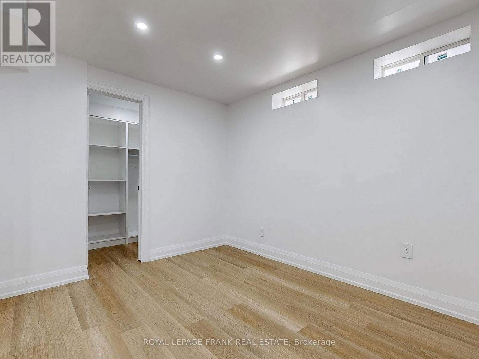 7 RIVITT PLACE Image 23