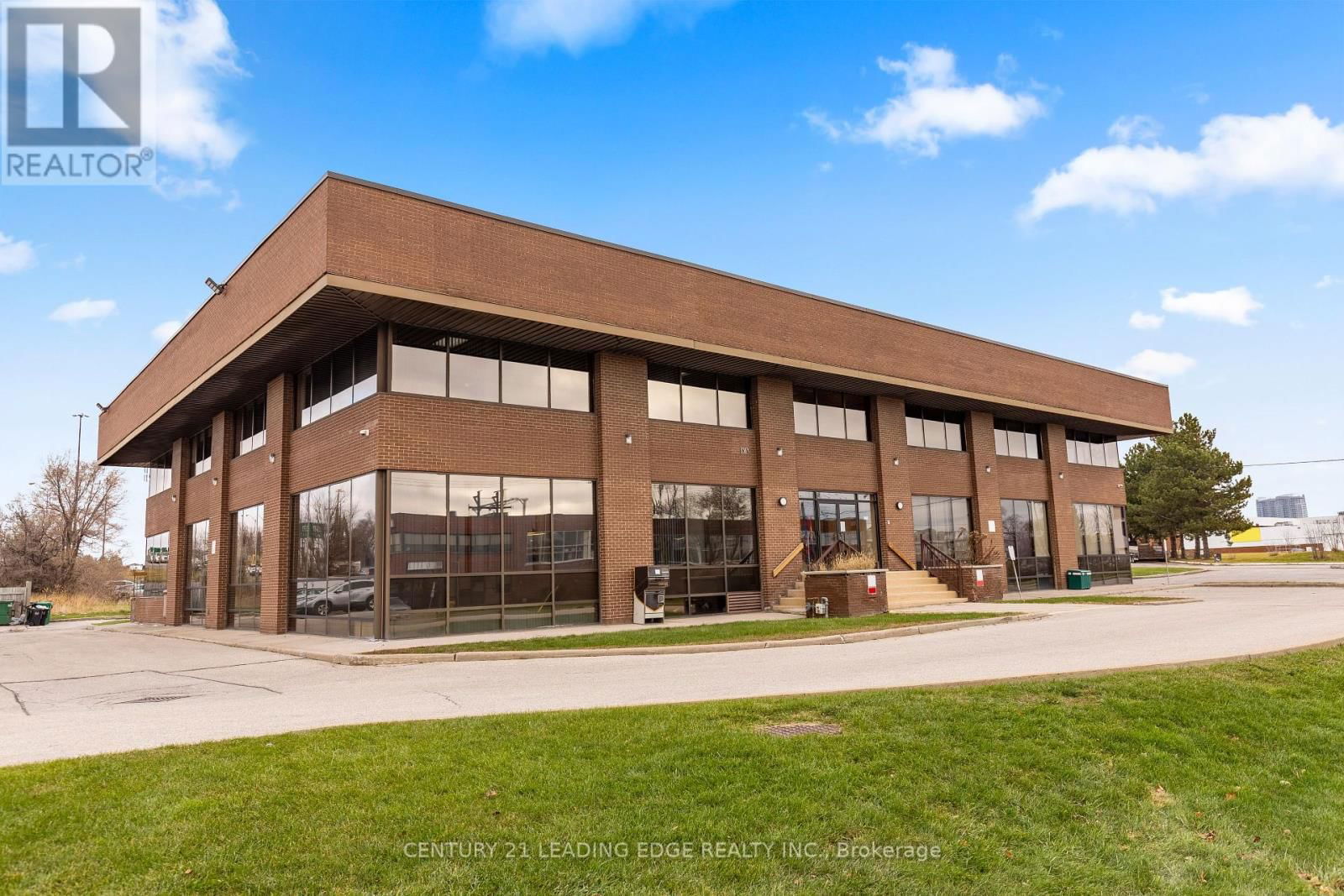 1645 WARDEN AVENUE Image 2