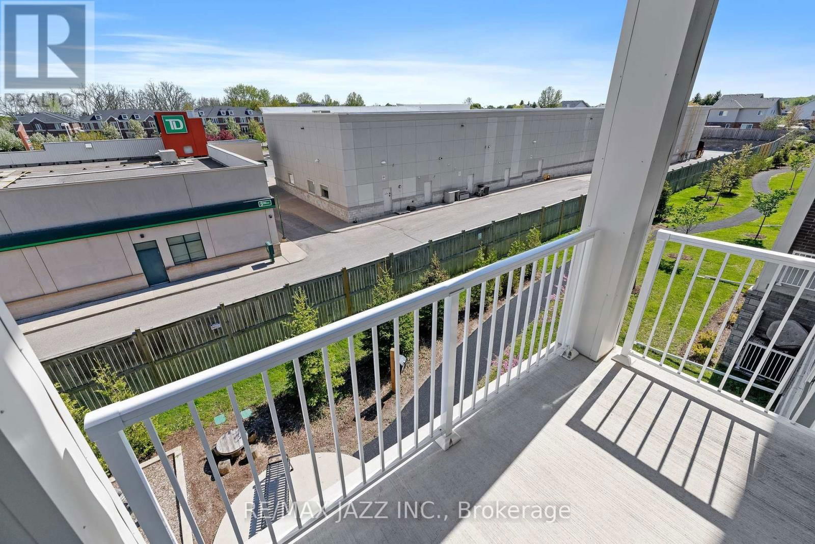 316 - 290 LIBERTY STREET NORTH Image 28