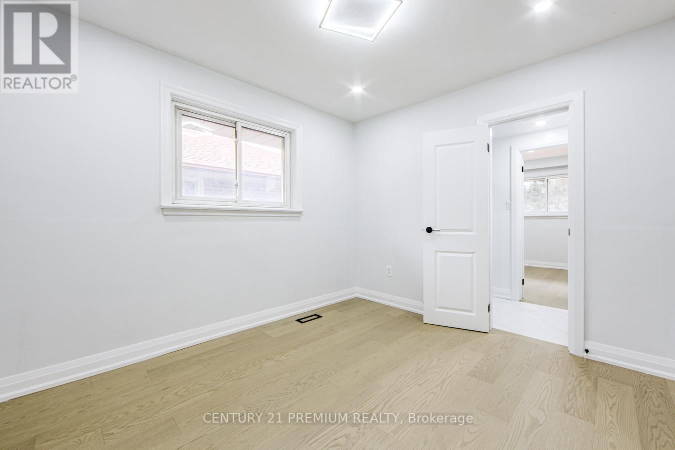 70 MORAINE HILL DRIVE Image 19