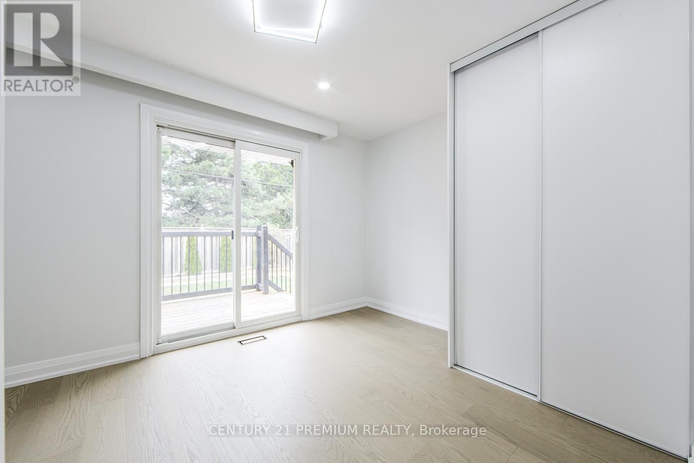 70 MORAINE HILL DRIVE Image 26