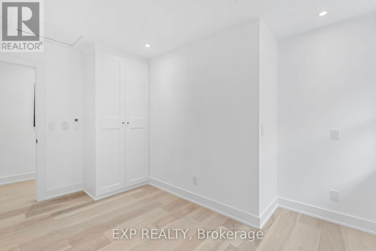 26 GLEN MANOR DRIVE Image 19