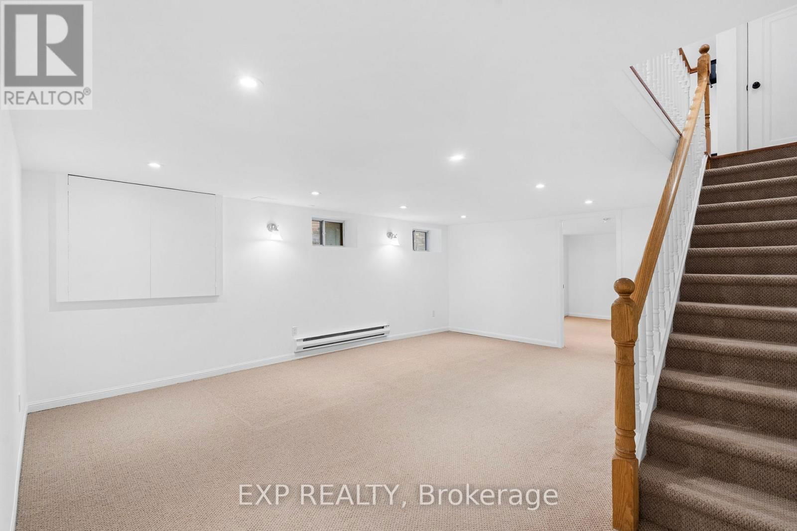 26 GLEN MANOR DRIVE Image 39