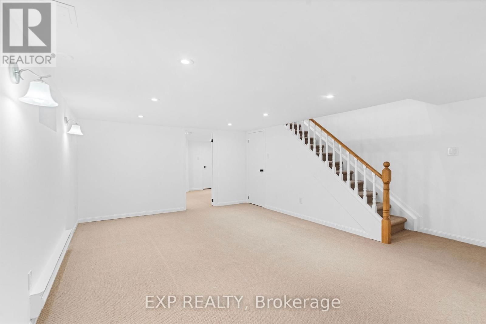 26 GLEN MANOR DRIVE Image 40