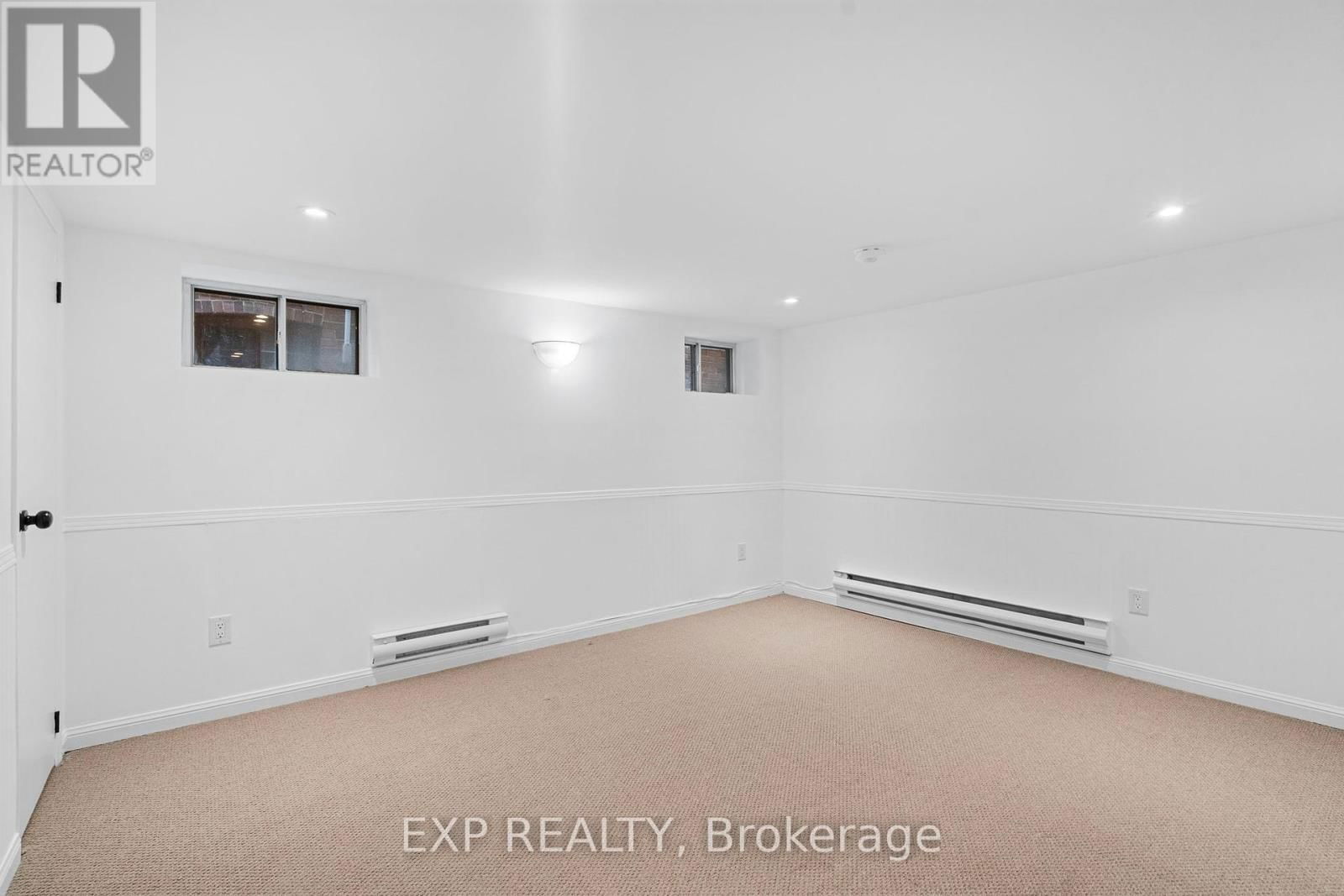 26 GLEN MANOR DRIVE Image 45