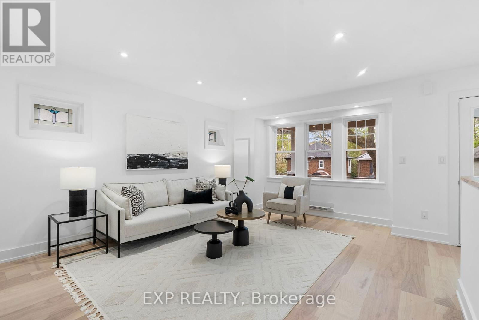 26 GLEN MANOR DRIVE Image 9
