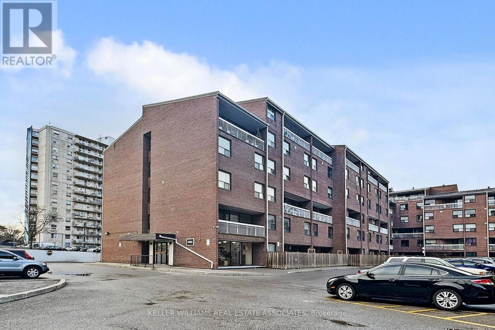 4064 LAWRENCE AVENUE EAST Image 1