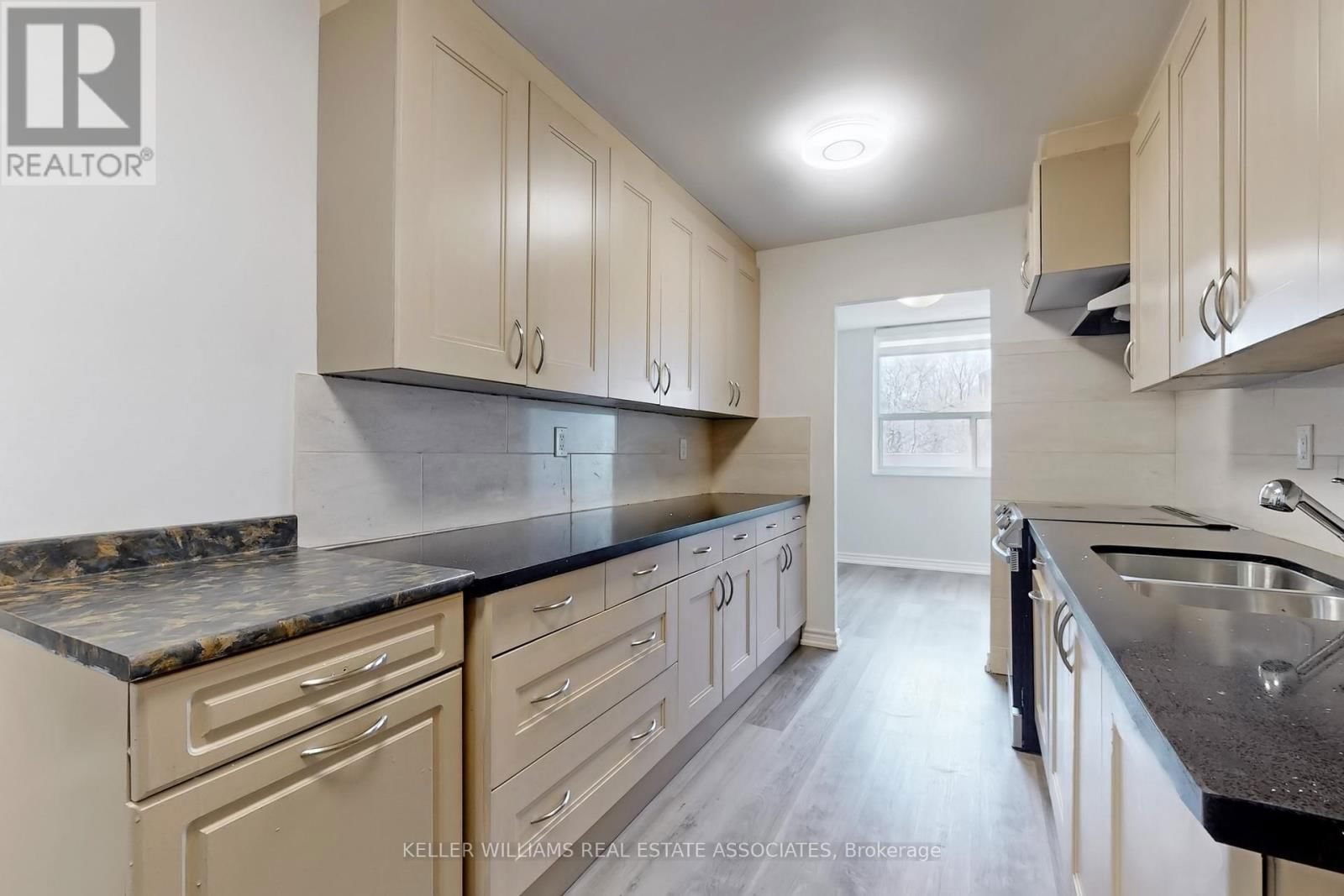 4064 LAWRENCE AVENUE EAST Image 6