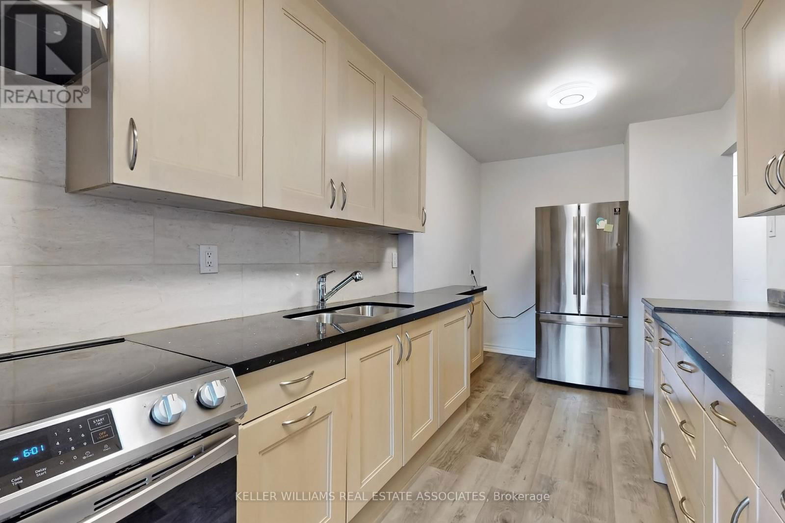 4064 LAWRENCE AVENUE EAST Image 7