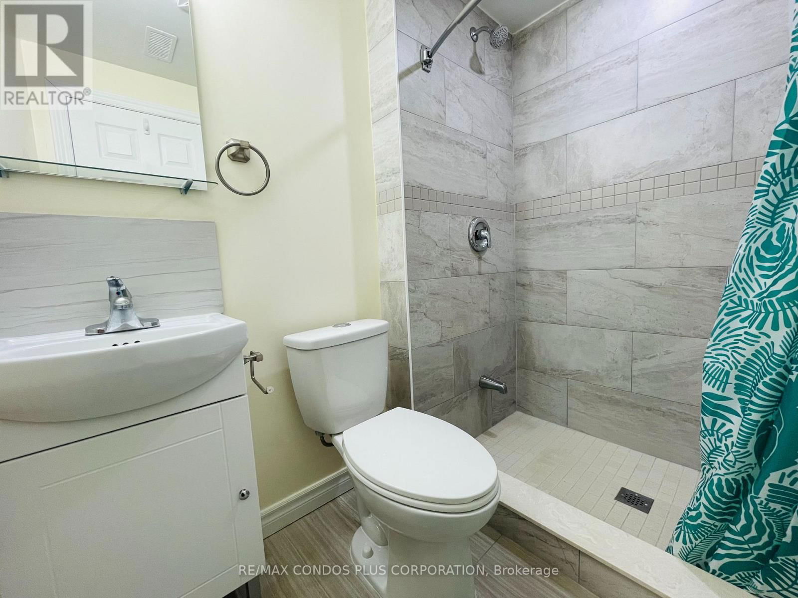 2B - 721 DANFORTH AVENUE Image 5