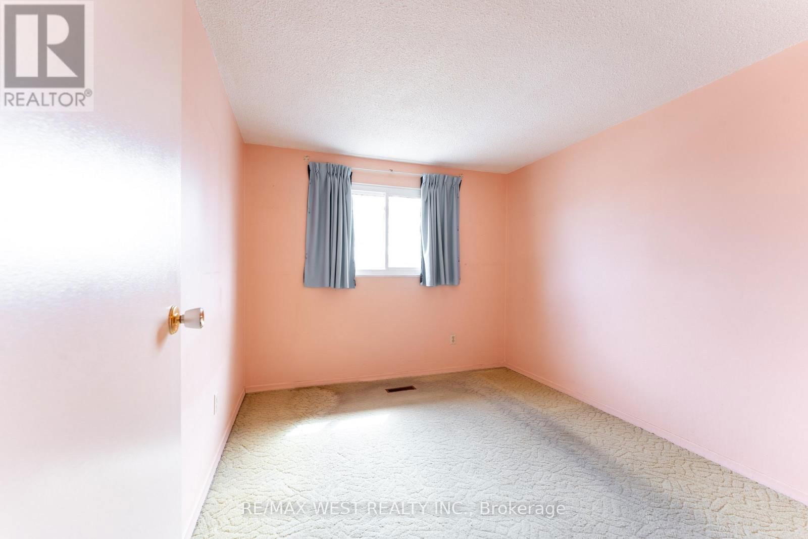 68 - 222 PEARSON STREET Image 24