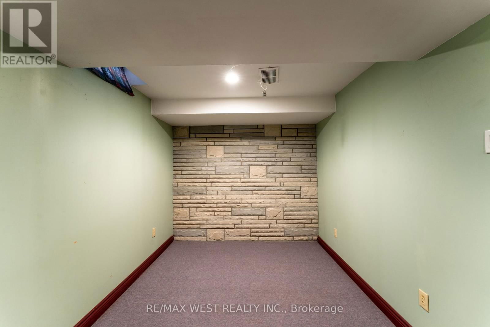 68 - 222 PEARSON STREET Image 33