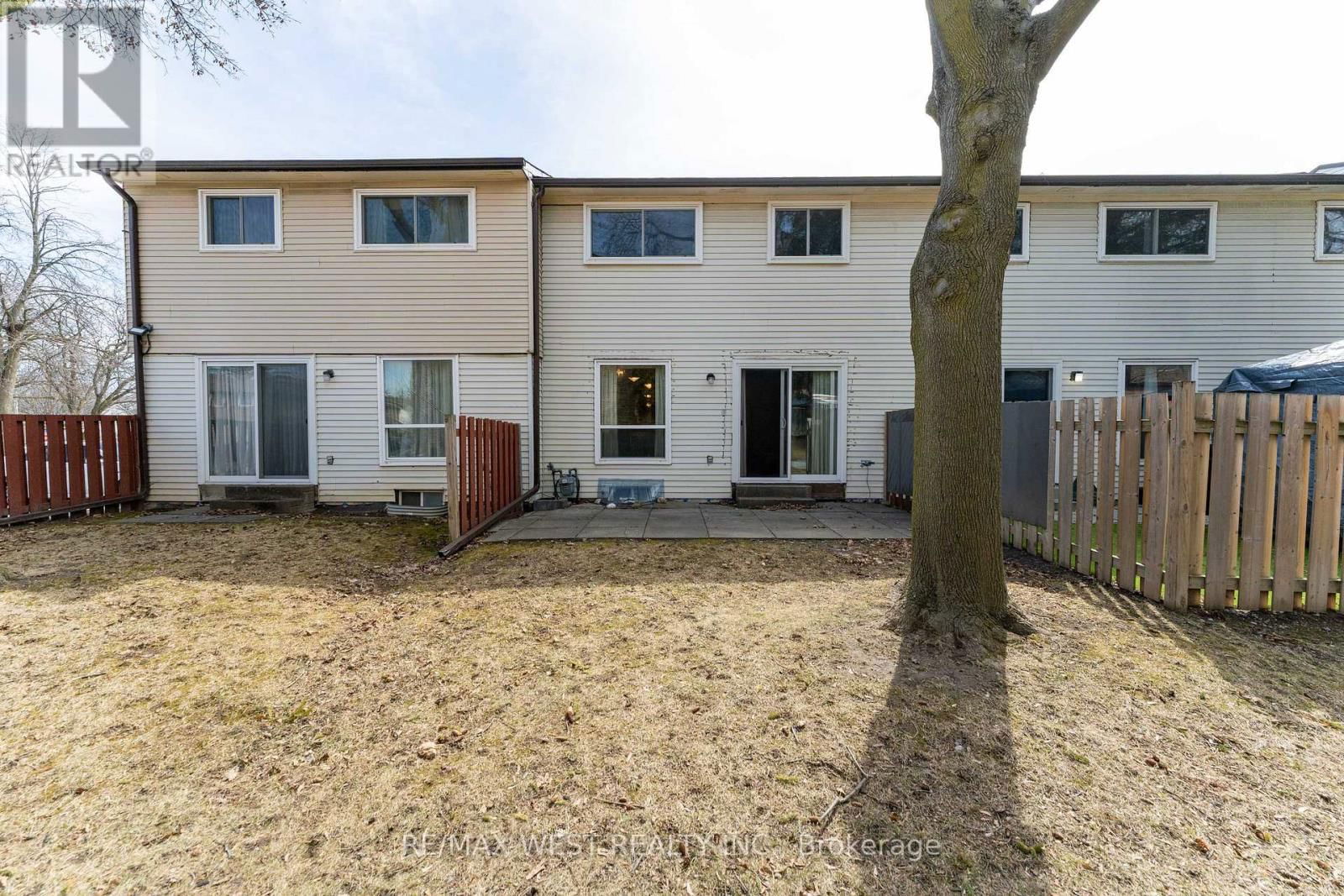 68 - 222 PEARSON STREET Image 39