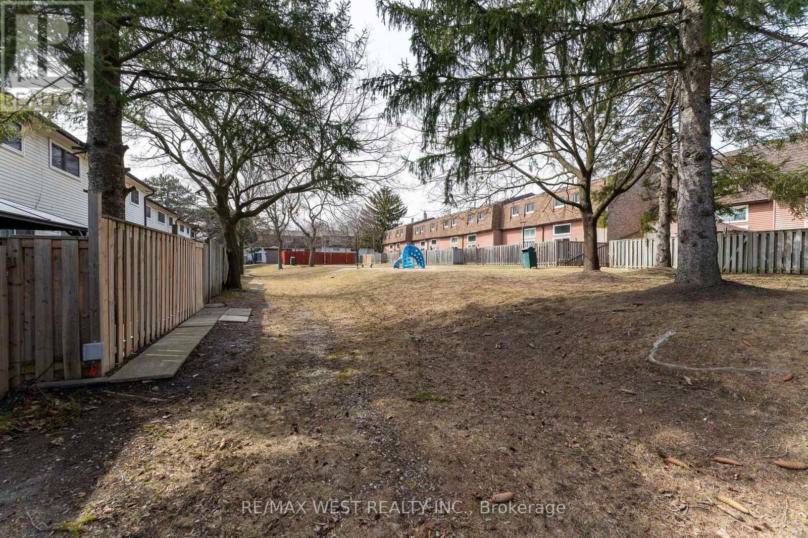 68 - 222 PEARSON STREET Image 40