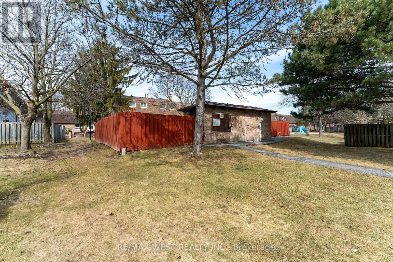 68 - 222 PEARSON STREET Image 41