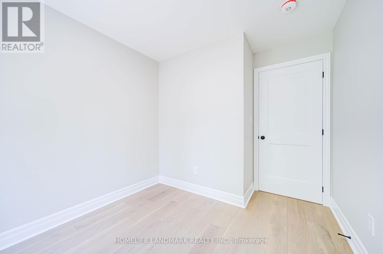 64 LAUREL AVENUE Image 28