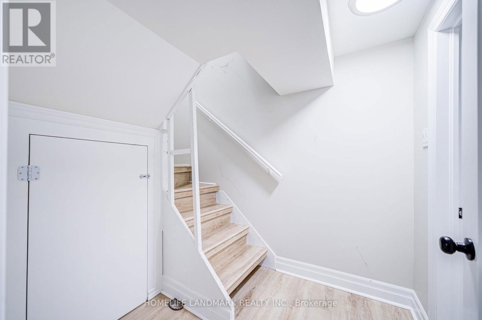 64 LAUREL AVENUE Image 30