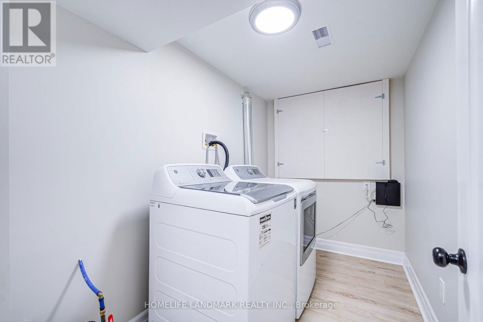 64 LAUREL AVENUE Image 32