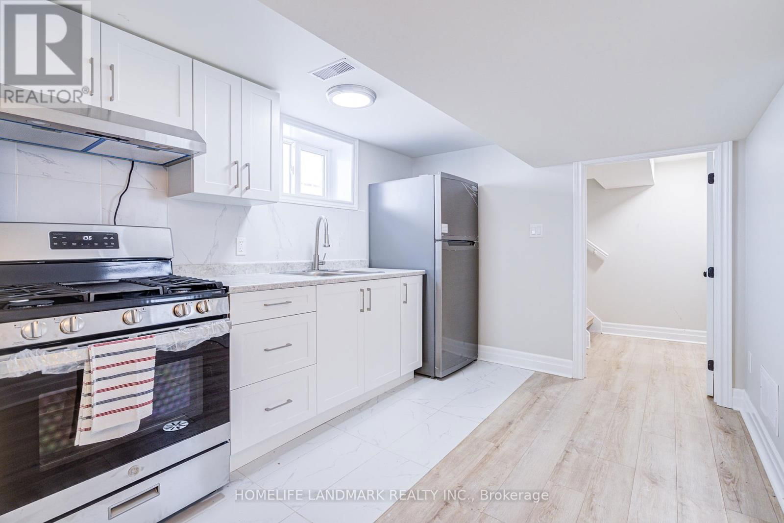 64 LAUREL AVENUE Image 34
