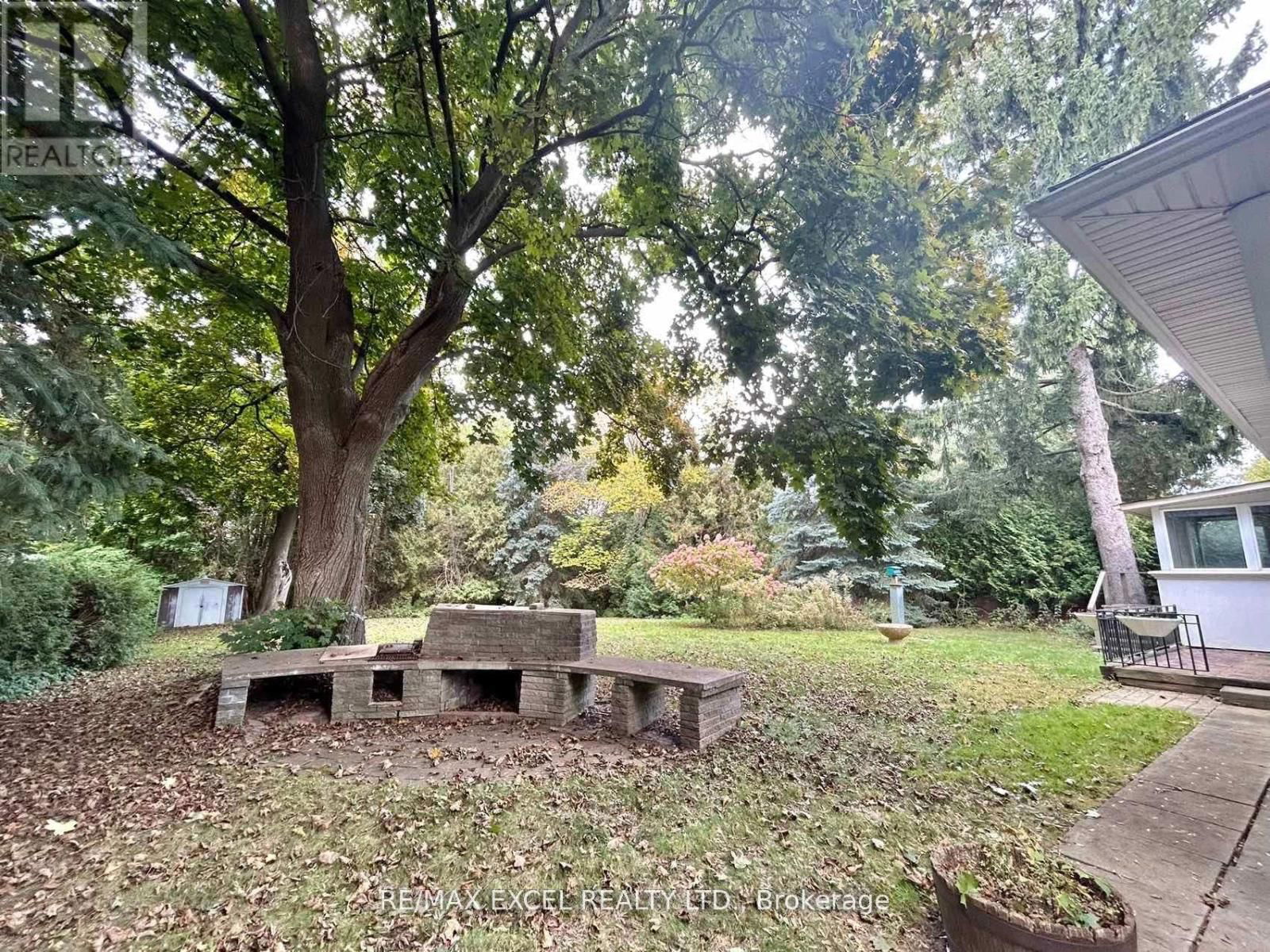 106 CEDAR BRAE BOULEVARD Image 19