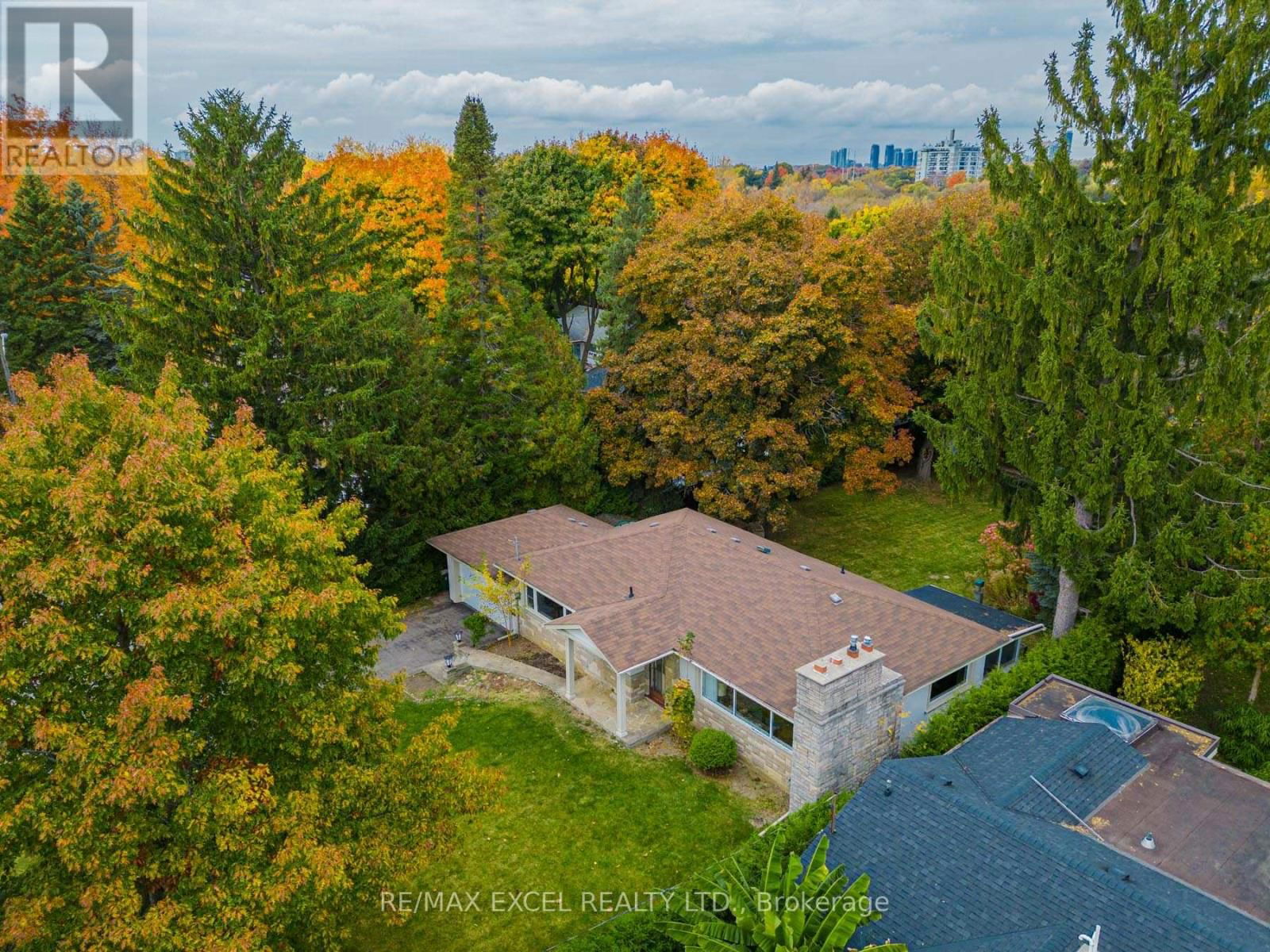 106 CEDAR BRAE BOULEVARD Image 24