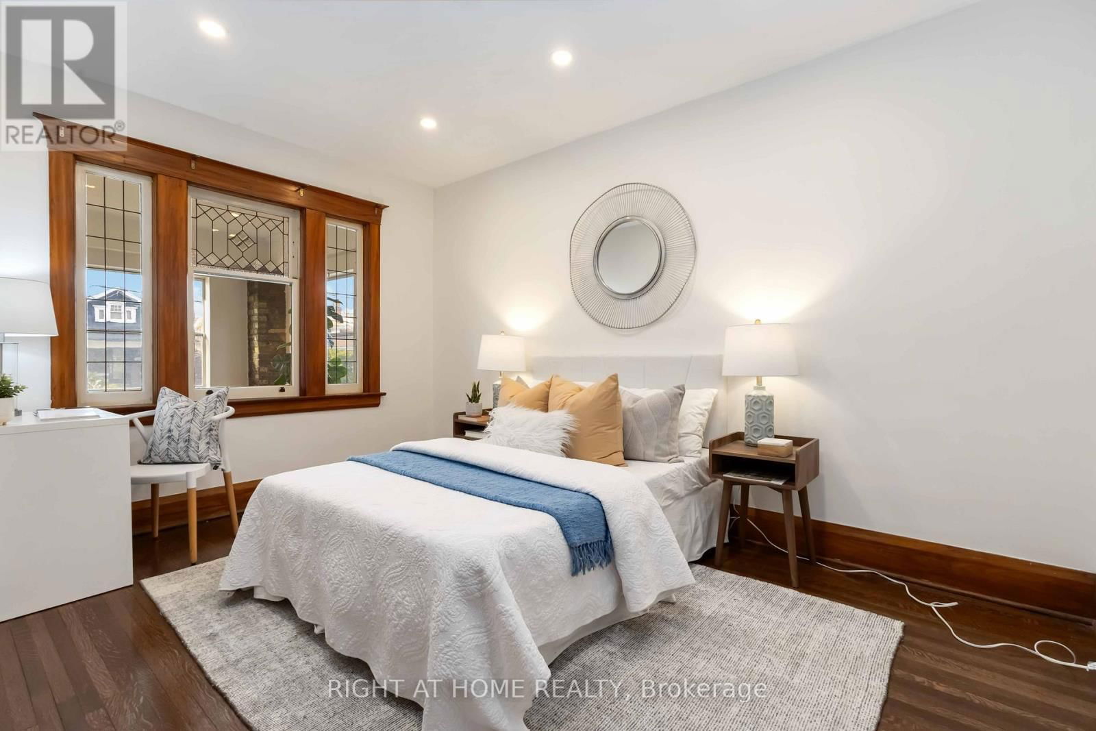 306 STRATHMORE BOULEVARD Image 13