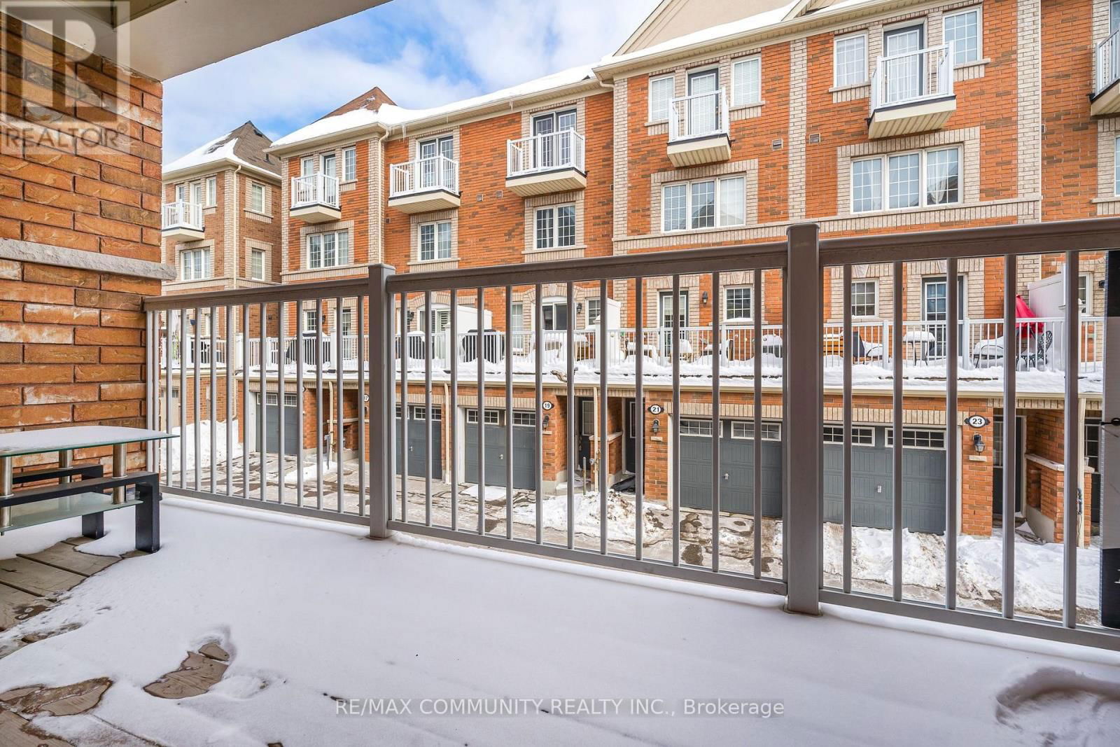18 COOPERAGE LANE Image 12