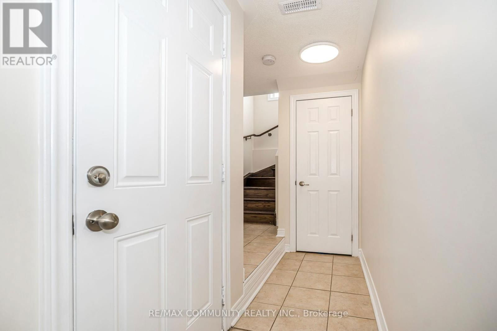 18 COOPERAGE LANE Image 2