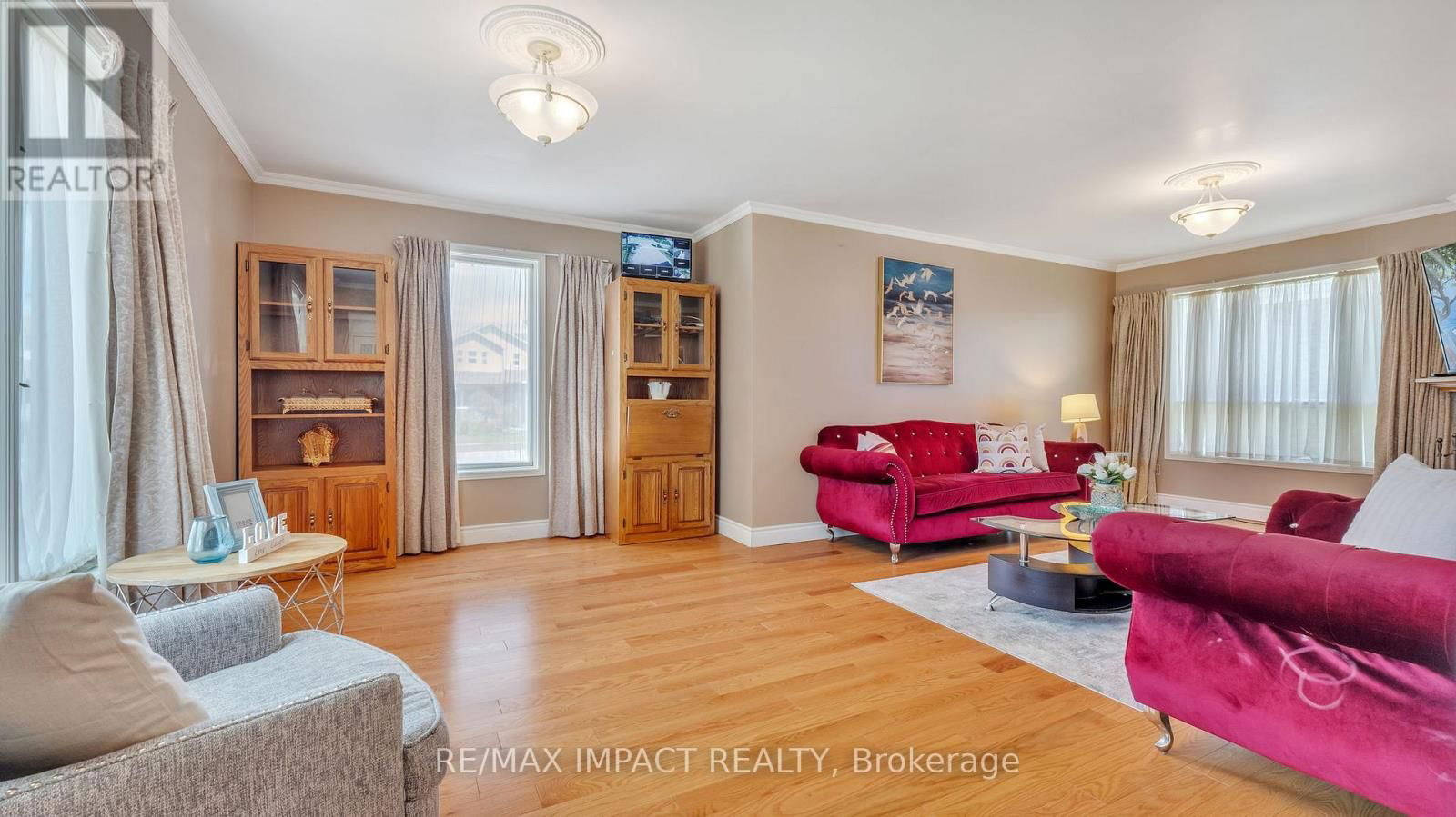 1 BEECHNUT CRESCENT Image 12