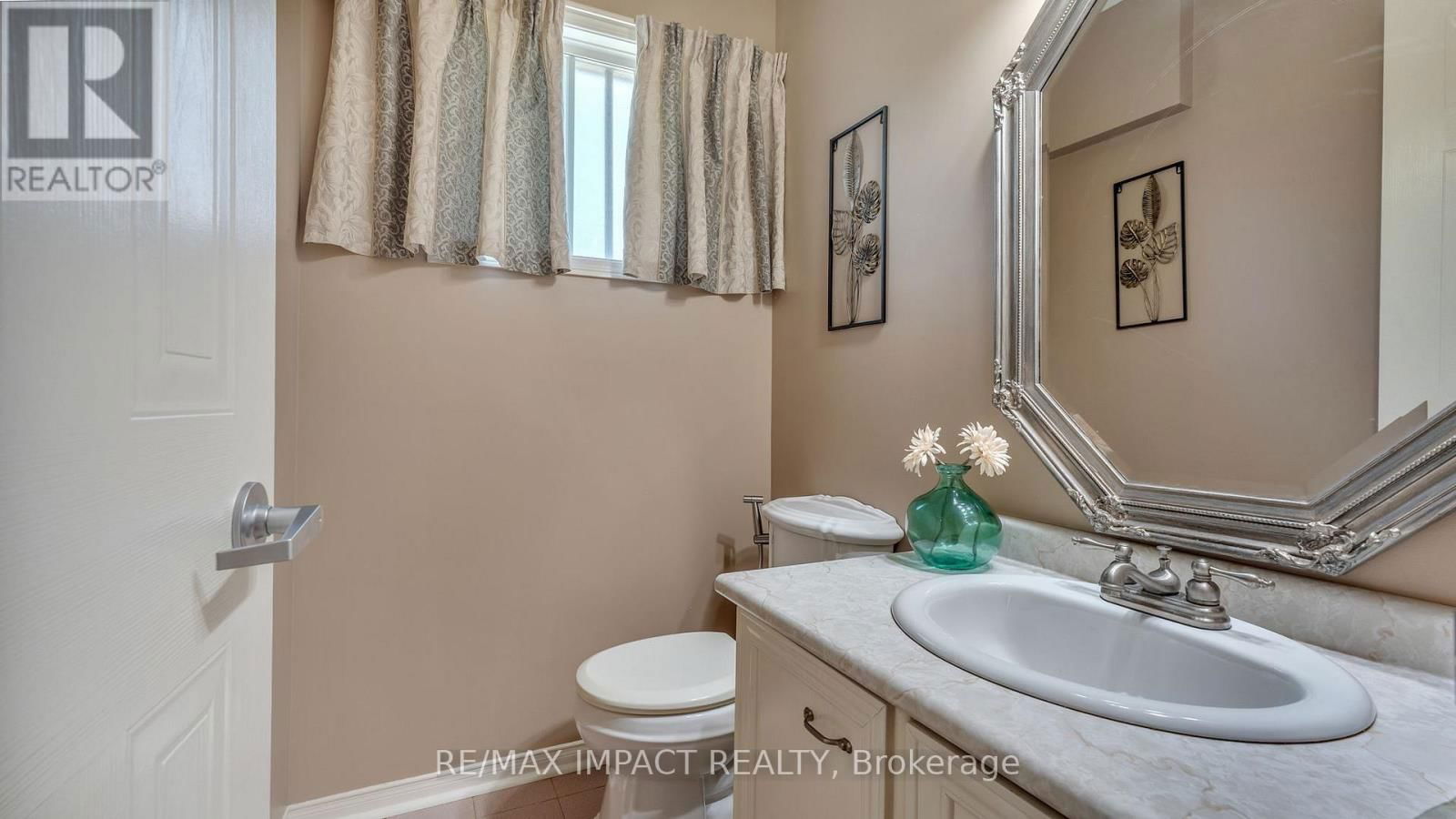 1 BEECHNUT CRESCENT Image 18