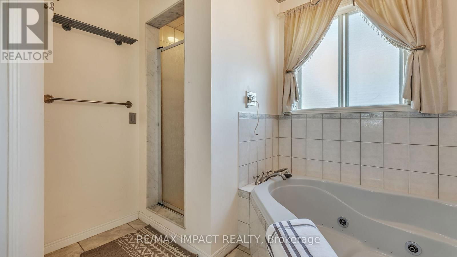1 BEECHNUT CRESCENT Image 31