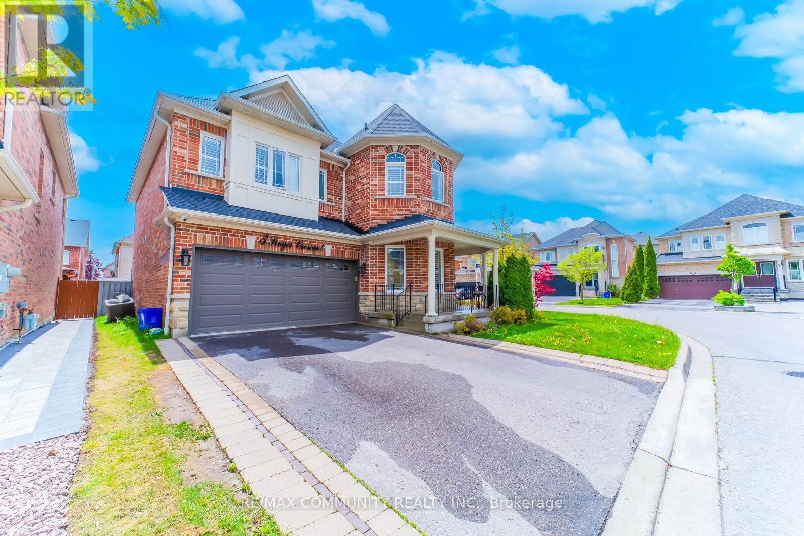 3 SIVYER CRESCENT Image 21