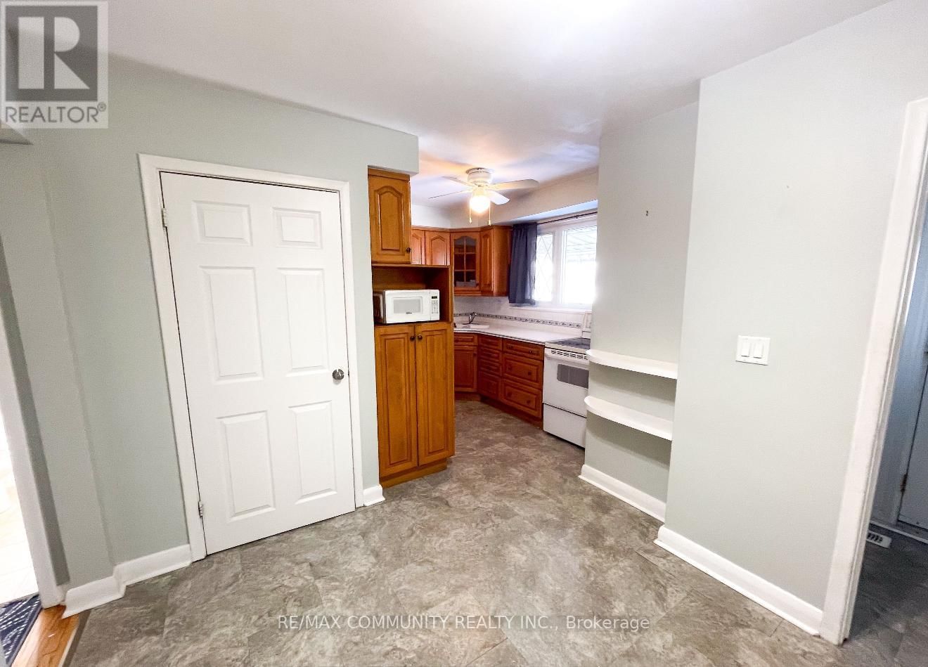 MAIN - 583 SHAKESPEARE AVENUE Image 4