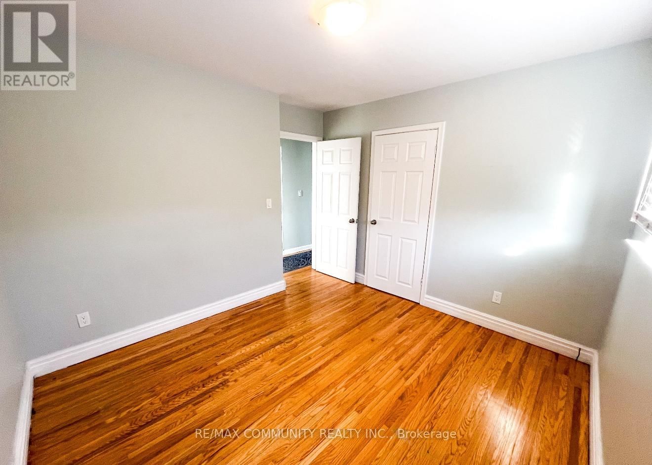 MAIN - 583 SHAKESPEARE AVENUE Image 9