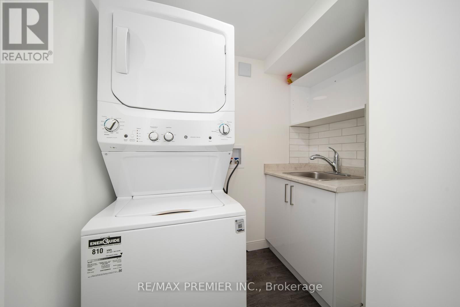Lower - 1058 CAMEO STREET Image 12