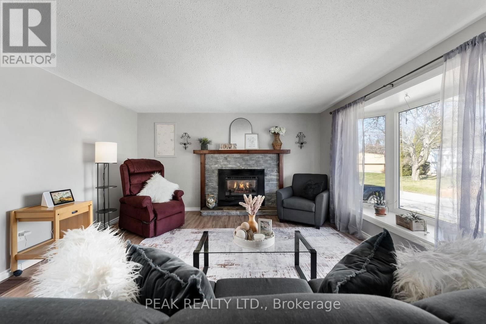 71 BLUFFS ROAD Image 10