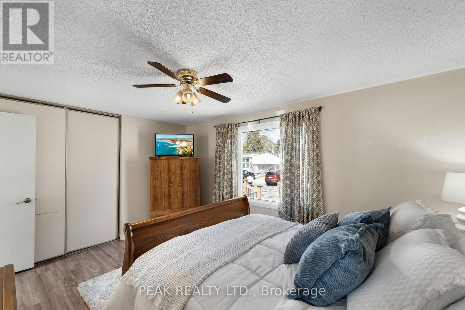71 BLUFFS ROAD Image 31