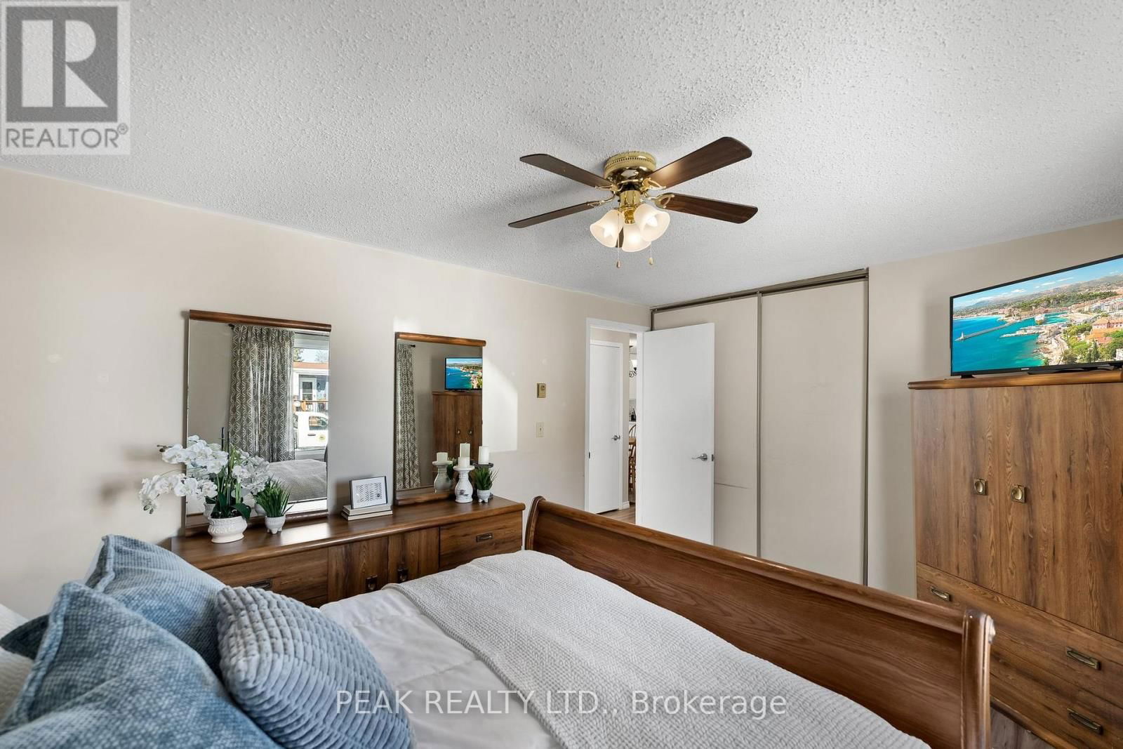 71 BLUFFS ROAD Image 32