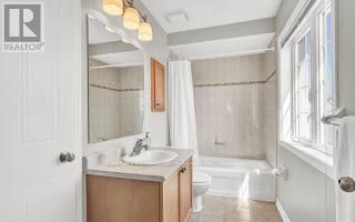 28 BEACHGROVE CRESCENT Image 23