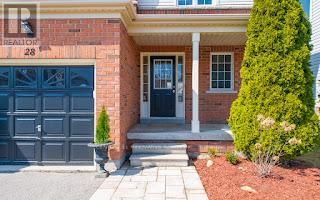 28 BEACHGROVE CRESCENT Image 4