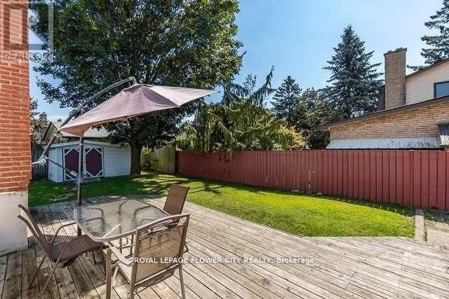 1085 MARY STREET NORTH Image 15