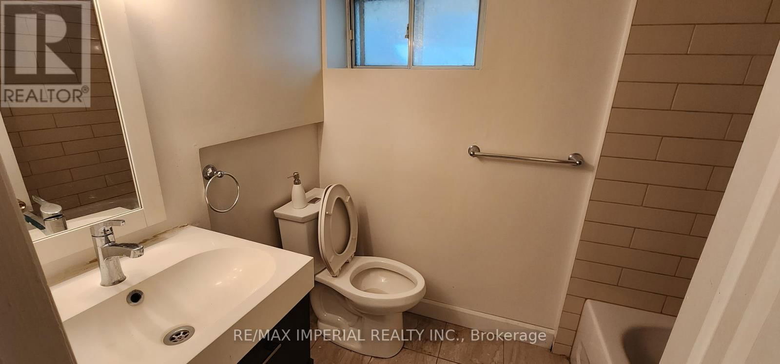 Main - 157 BOOTH AVENUE Image 14
