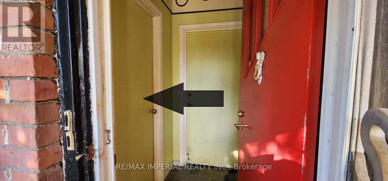 Main - 157 BOOTH AVENUE Image 15