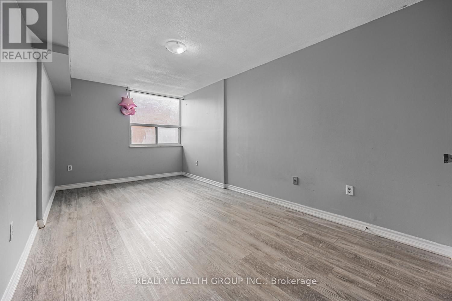 306 - 4062 LAWRENCE AVENUE Image 10