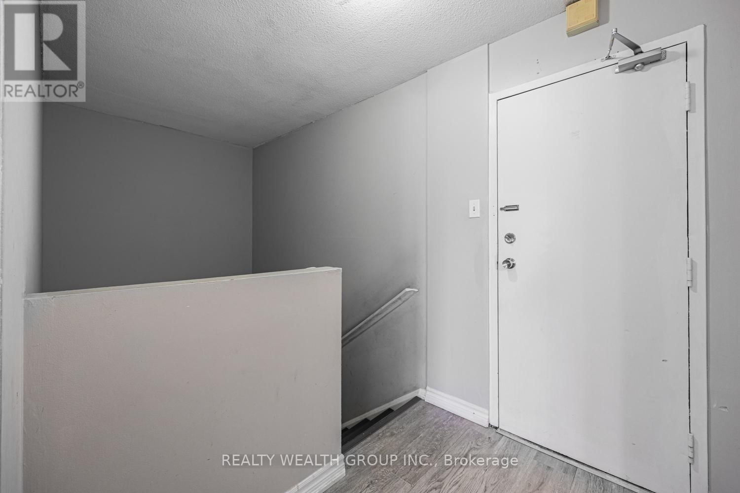 306 - 4062 LAWRENCE AVENUE Image 14