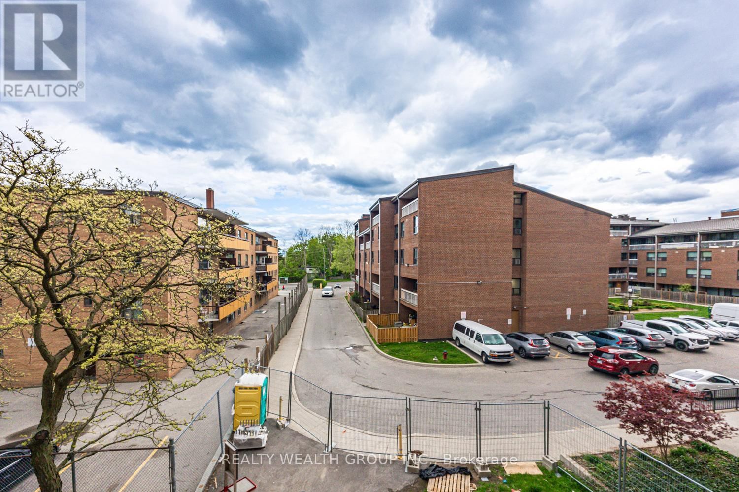306 - 4062 LAWRENCE AVENUE Image 24