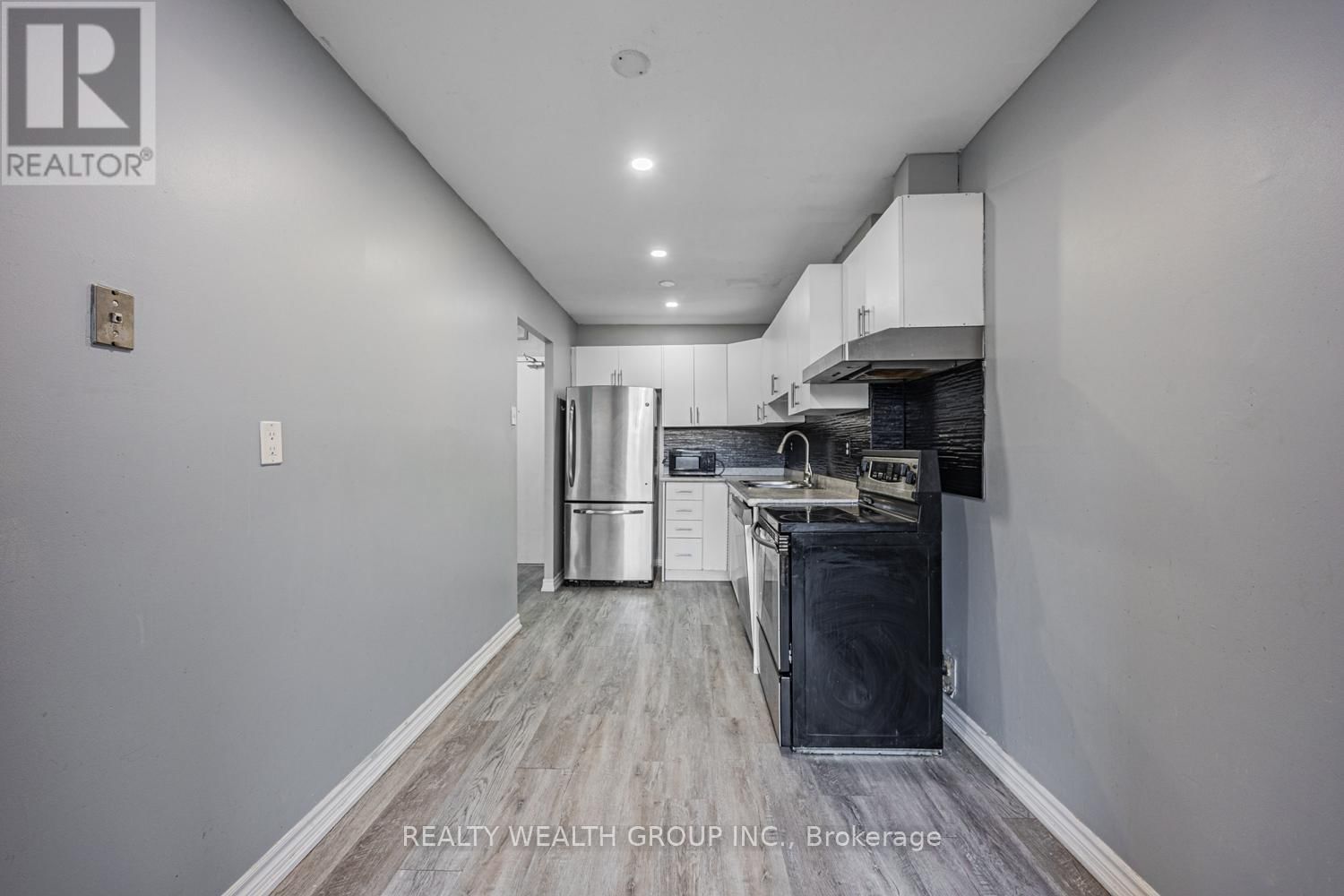 306 - 4062 LAWRENCE AVENUE Image 3