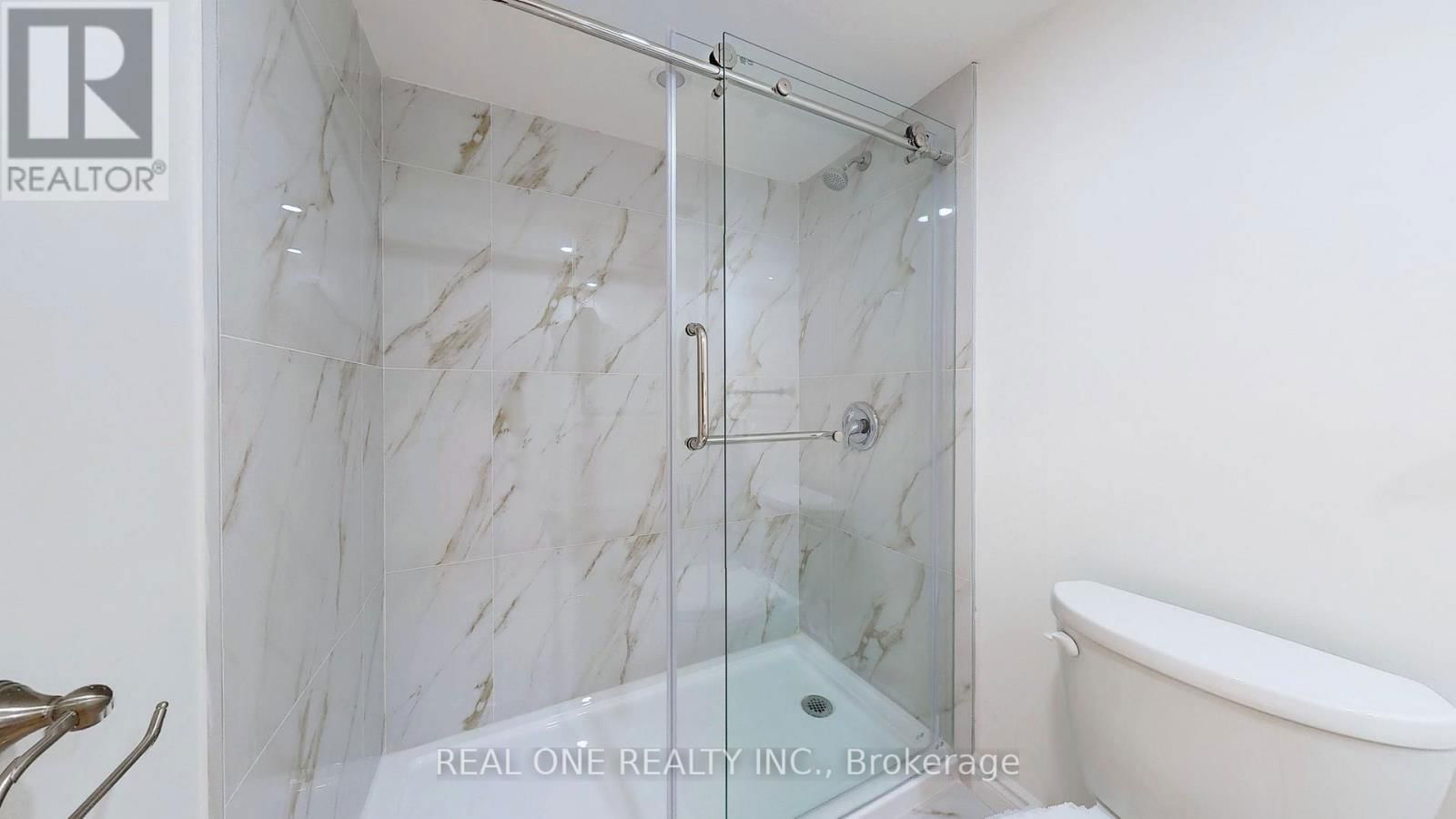 140 BELINDA SQUARE Image 46